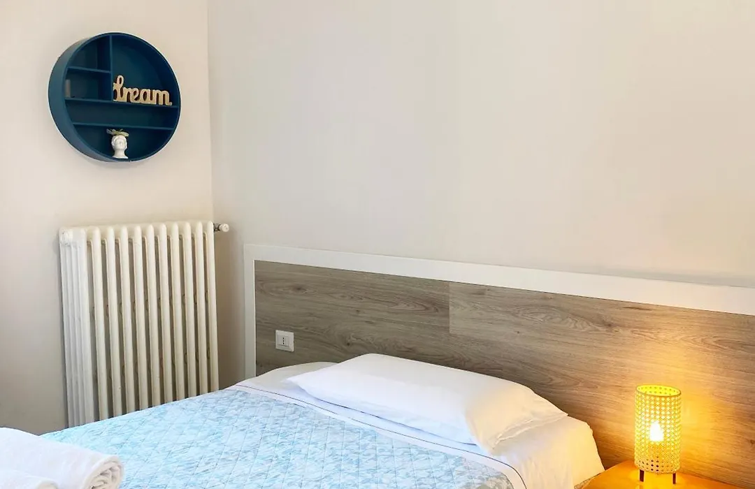 Easyrooms One-1